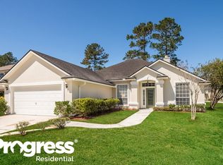 1401 W Chinaberry Ct, Saint Johns, FL 32259