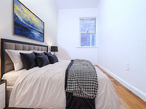 2nd image of 20525 113th Ave #1