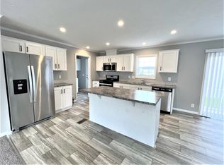 5173 Coventry Dr, Holly, MI 48442
