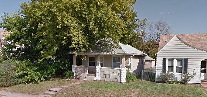 1st image of 413 E Irvington Ave