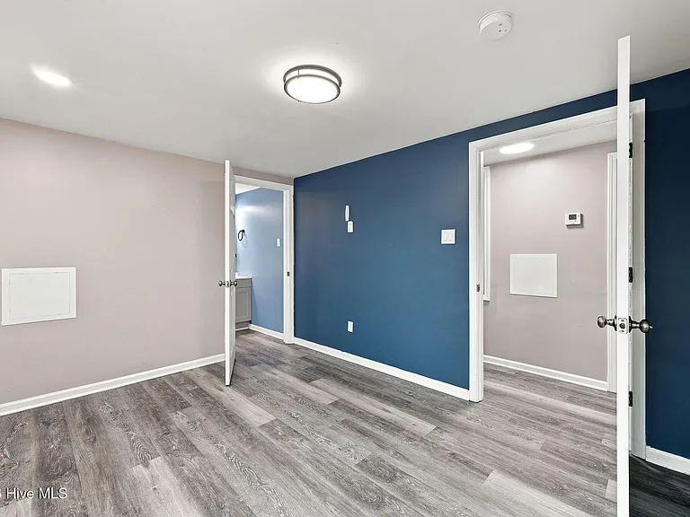 3065 State Highway 55 W — Photo 22