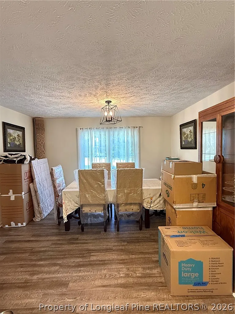 3 bed, 2.0 bath, 1180 sqft, $1,700 — Photo 4