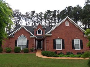 210 Squire Ln, Fayetteville, GA 30214