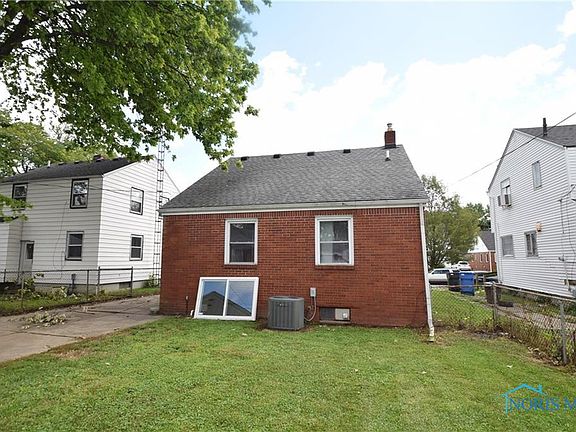 4th image of 5129 Hallgate Ave
