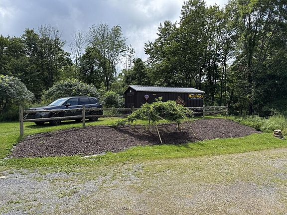3rd image of 162 Infield Dr