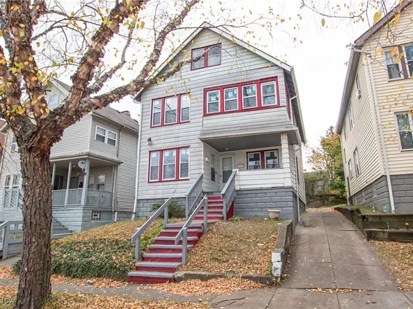 3235 W 121st St, Cleveland, OH 44111
