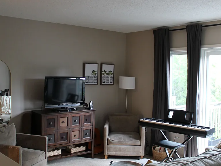 151 Clairfields Dr E #41 — Photo 3