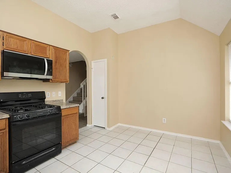 17326 Harmony Hill Dr — Photo 13