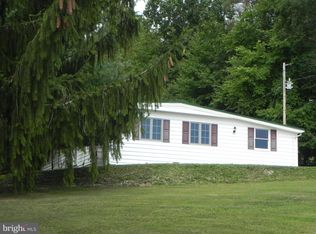 676 Wenksville Rd, Biglerville, PA 17307