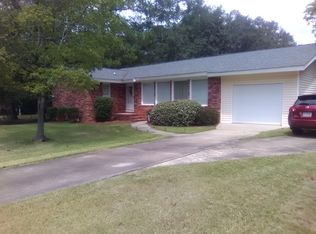 1413 Baker St, Perry, GA 31069