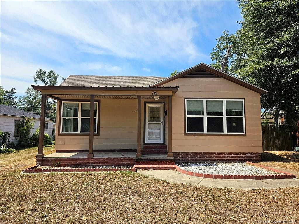 721 Roberts St, Deridder, LA 70634 | MLS #SWL23005822 | Zillow