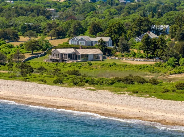 21 Eliot Avenue, Chilmark, MA 02535