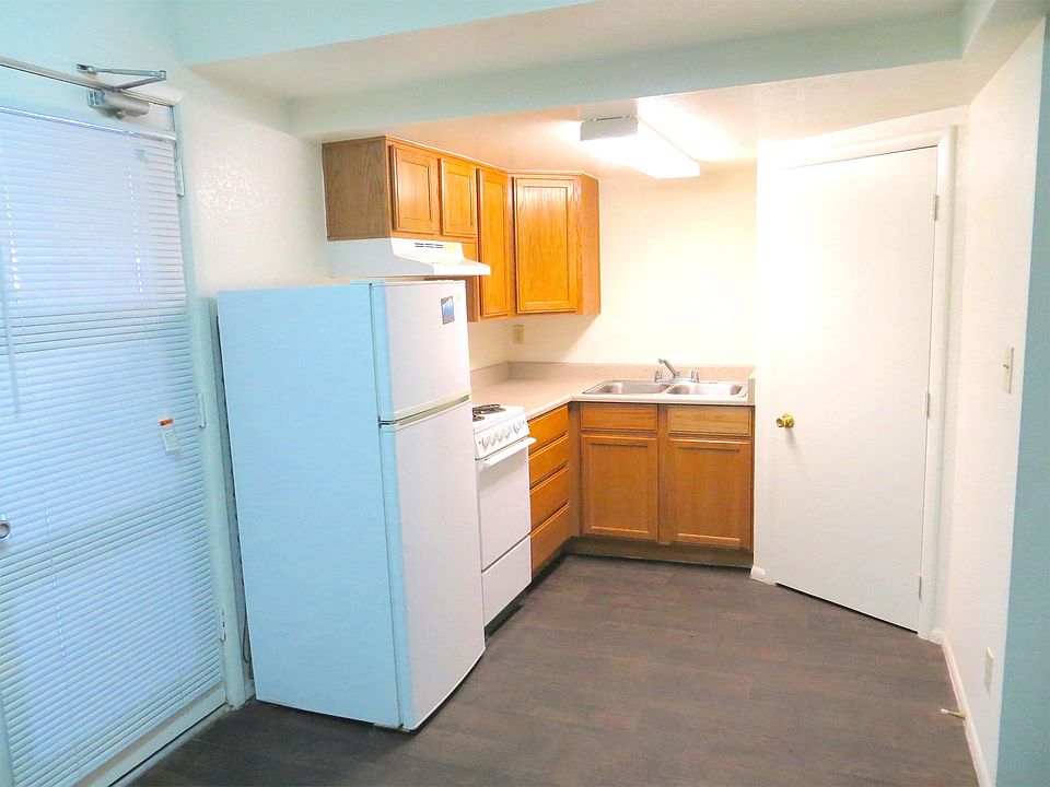 1st image of 915 E Missouri Ave APT 01B