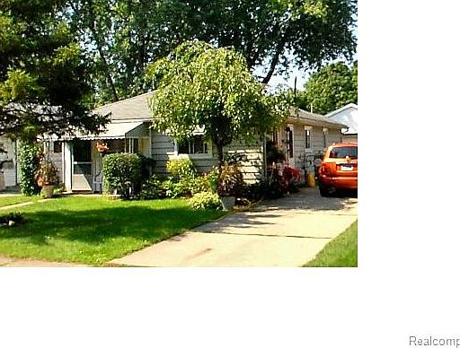 1st image of 18269 Deering St