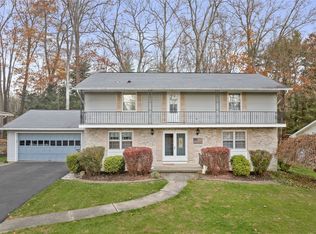 240 Ridgefield Rd, Endicott, NY 13760