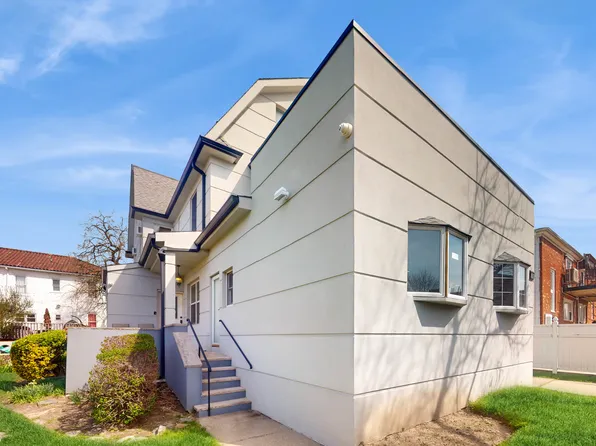 3851 Laurel Avenue image 7 of 23