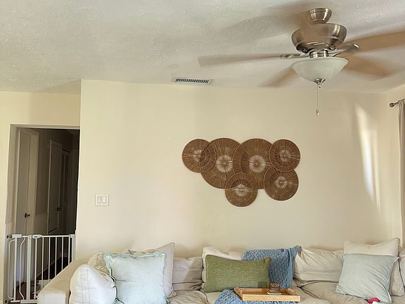 3rd image of 6102 Whiskey Creek Dr APT 303