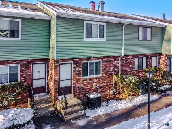 417 Churchill Drive #417, Newington, CT 06111