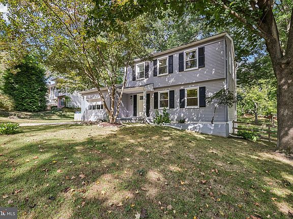 2nd image of 5418 Hesperus Dr