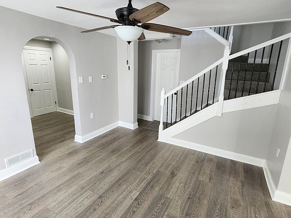 5th image of 15138 Woodlawn Ave Unit 0