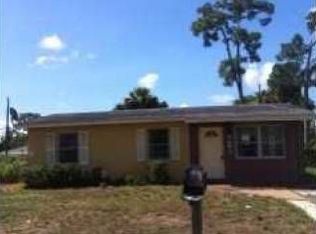 5692 Orange Rd, West Palm Beach, FL 33413