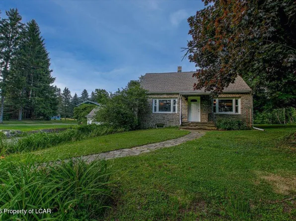 658 Loyalville Rd, Harveys Lake, PA 18618