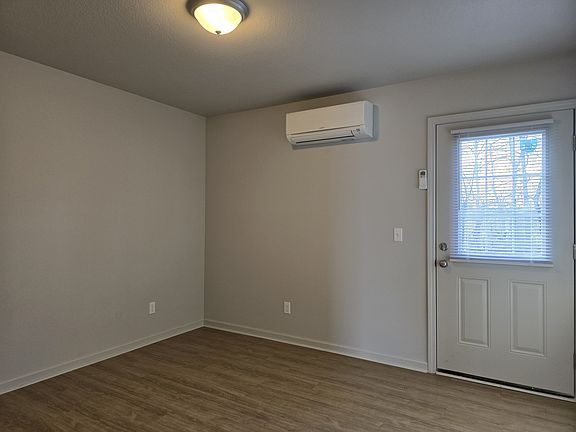 5th image of 1507 Wagon Wheel Dr #C