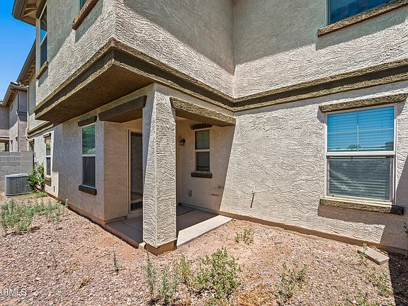 3rd image of 472 N RANGER Trail