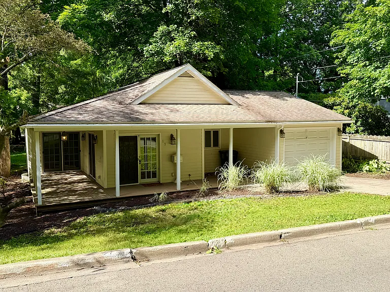 13 Towner Ave — Photo 1