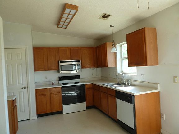 2nd image of 4300 Shangri La Dr