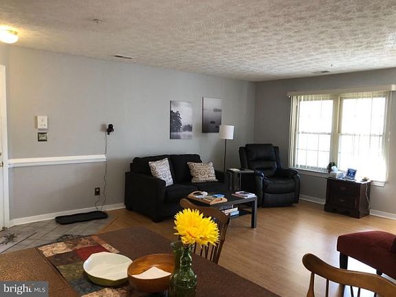 4th image of 104 Gwen Dr #2E