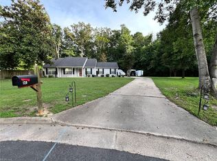 120 Misty Ridge Ln, Suffolk, VA 23434