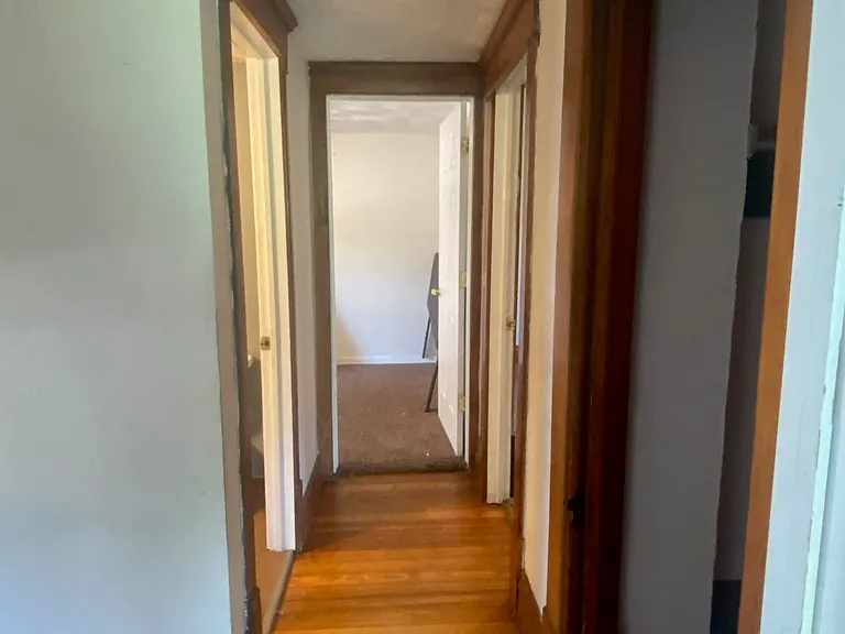 1224 N High St — Photo 12