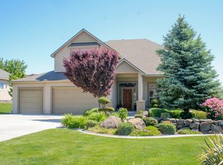 400 Cherry Blossom Loop, Richland, WA 99352
