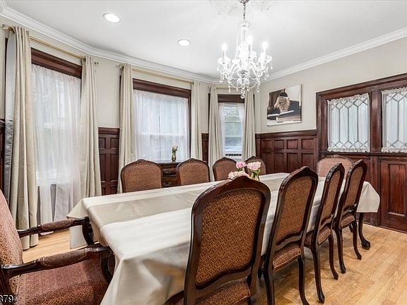 5th image of 116 Westervelt Pl