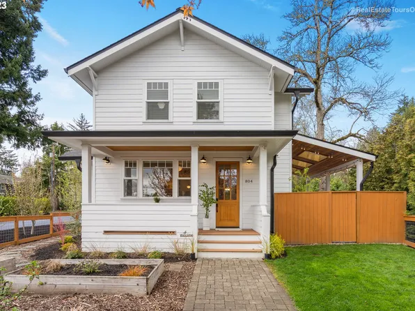 804 2nd St, Lake Oswego, OR 97034
