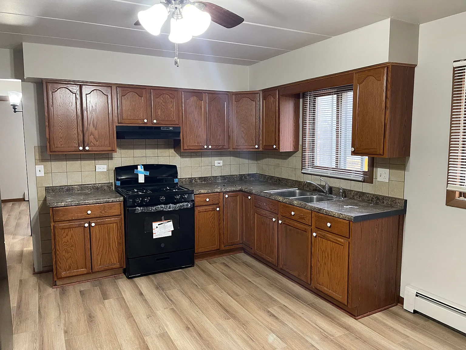 2 bed, $1,550 — Photo 2