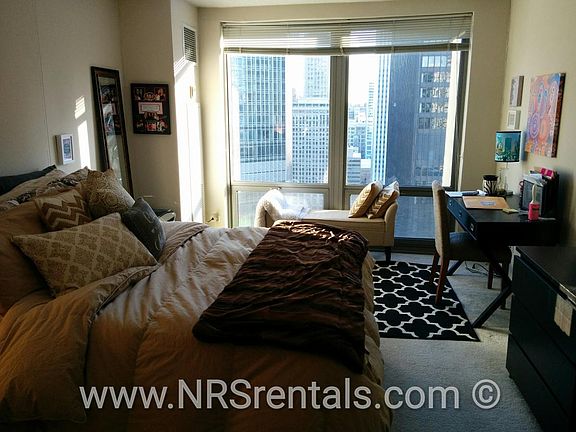 5th image of 440 N Wabash Ave APT 3305