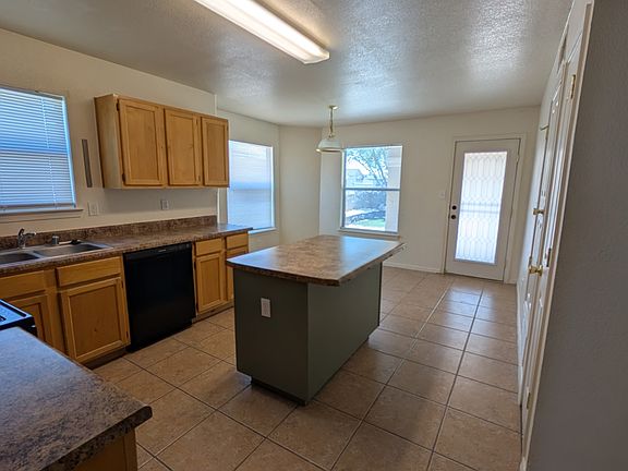 5th image of 260 Ferinand Ct
