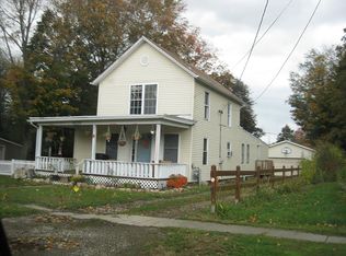 10132 Hall Ave, Lake City, PA 16423