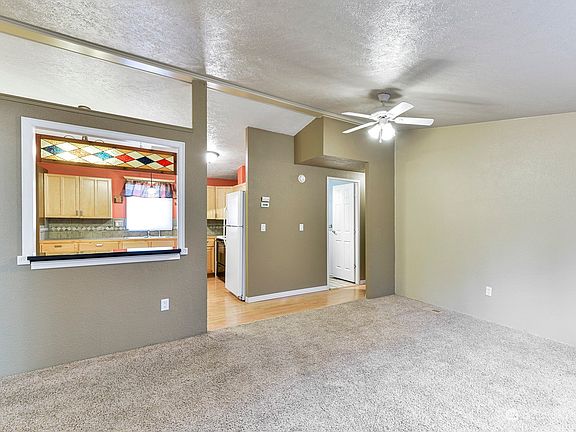 4th image of 12902 Cedar Avenue NW