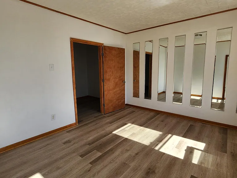 48 Lang St #2 — Photo 15