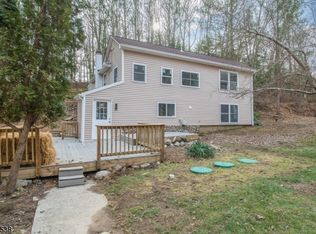 905 Millbrook Rd, Newton, NJ 07860