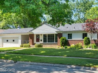 2614 Essex St, Royal Oak, MI 48073