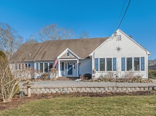 60 Deerfield Rd, Osterville, MA 02655