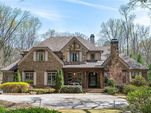 5265 Peachtree Dunwoody Rd, Sandy Springs, GA 30342