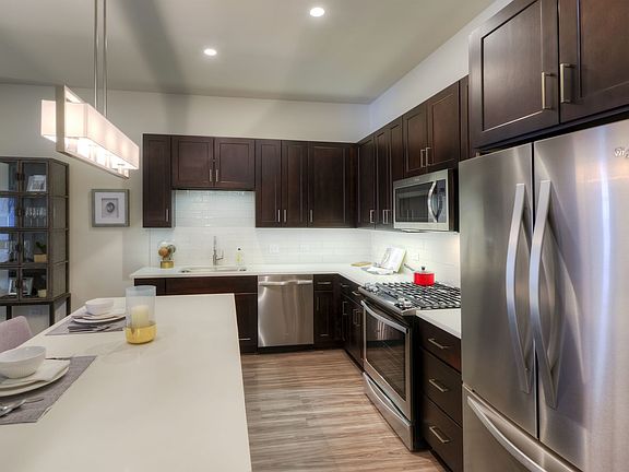 3rd image of 31 E Ogden Ave Unit 415