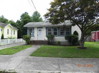 19 E Bolton Ave, Absecon, NJ 08201
