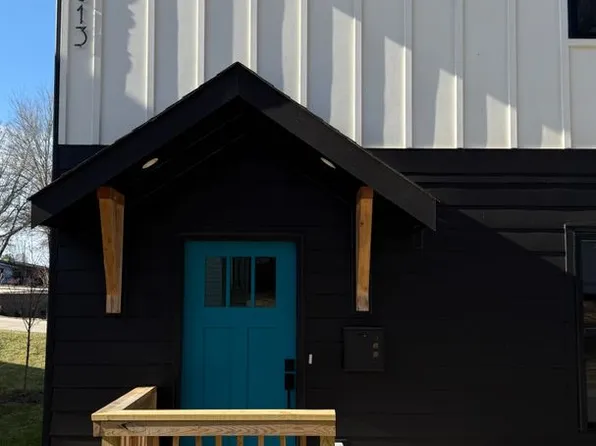 19813 N Ferry St, Cornelius, NC 28031