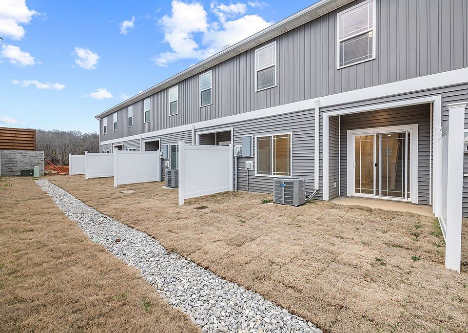 1038 E Main St Livingston TN Zillow